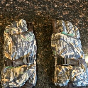 Candelas Gore-Tex Mossy Oak Camouflage Outdoor Gloves